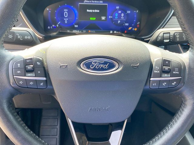 2020 Ford Escape Titanium Hybrid 11