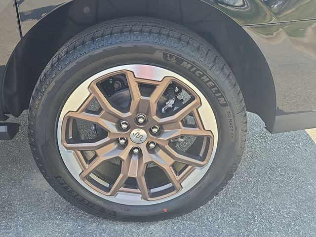 New 2027 Agate Black Metallic Ford MAX King Ranch® image 35