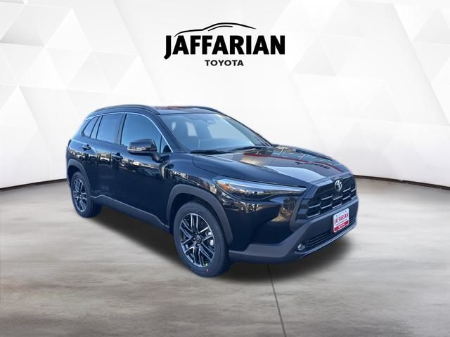 2026 Toyota Corolla Cross XLE's photo