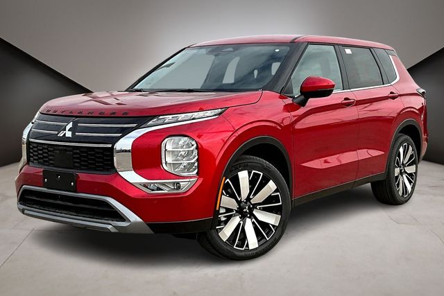 Red Diamond 2026 Mitsubishi Outlander SE FWD SUV / Crossover Front-Wheel Drive Continuously Variable Transmission