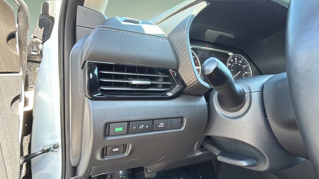 Used 2024 White Nissan SV image 21