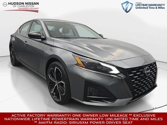 Gray (Gun Metallic) 2025 Nissan Altima 2.5 SR FWD Sedan Front-Wheel Drive Continuously Variable Transmission