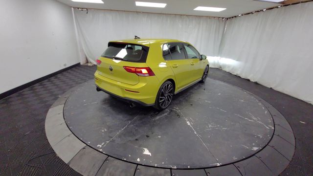 2022 – Volkswagen – Golf GTI