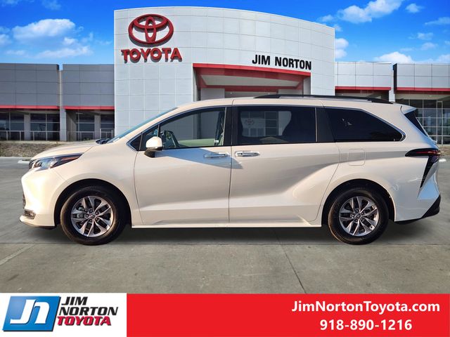 Used 2026 Toyota Sienna Van