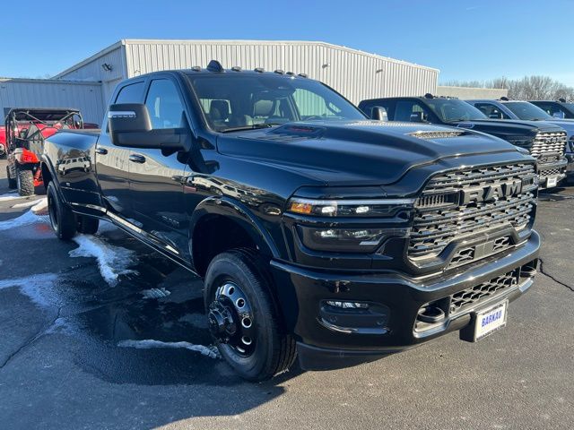 2026 RAM 3500 Limited Crew Cab LB DRW 4WD