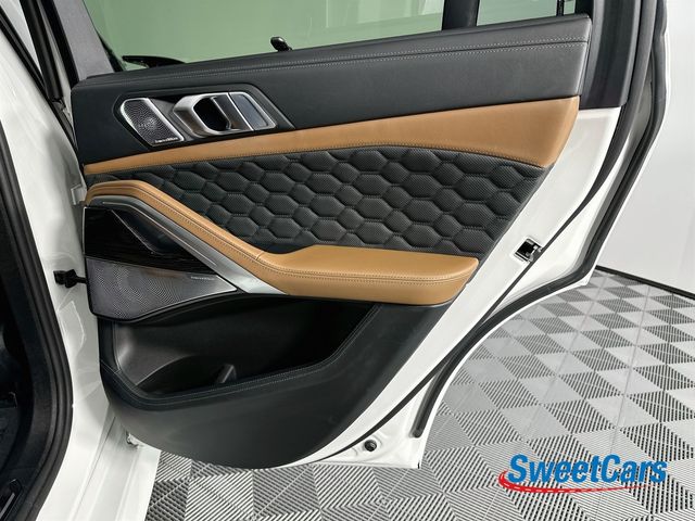 2025 BMW X6 M