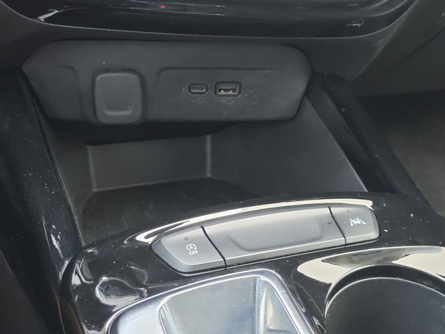 Used 2024 Chevrolet Trax SUV