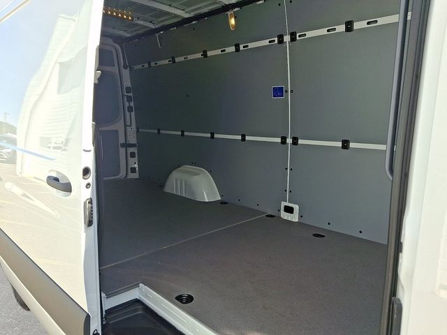 New 2026 White Mercedes-Benz Cargo 170 WB image 10
