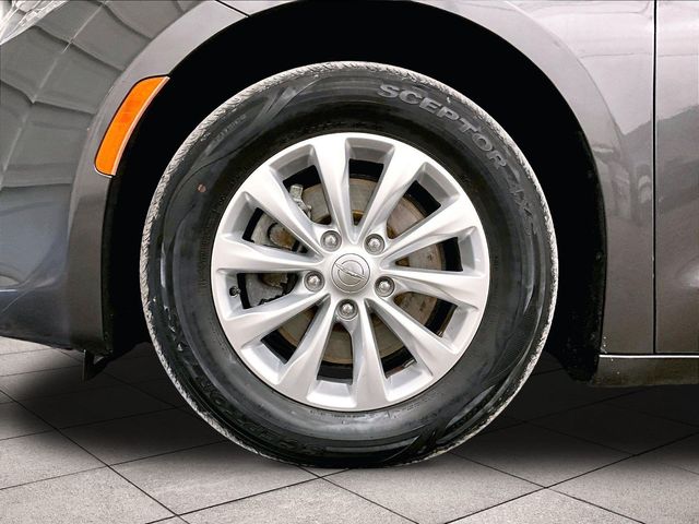 2018 Chrysler Pacifica Touring L - 7