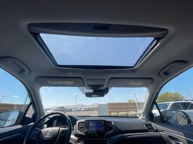 Used 2022 Sonic Gray Pearl Honda RTL image 18