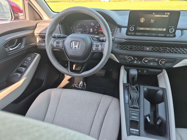 Used 2023  Honda LX image 30