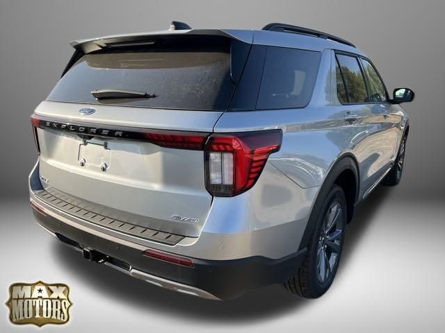 2025 Ford Explorer Active 11