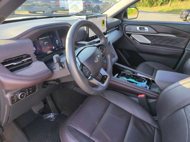 Used 2025 White Ford Platinum image 16