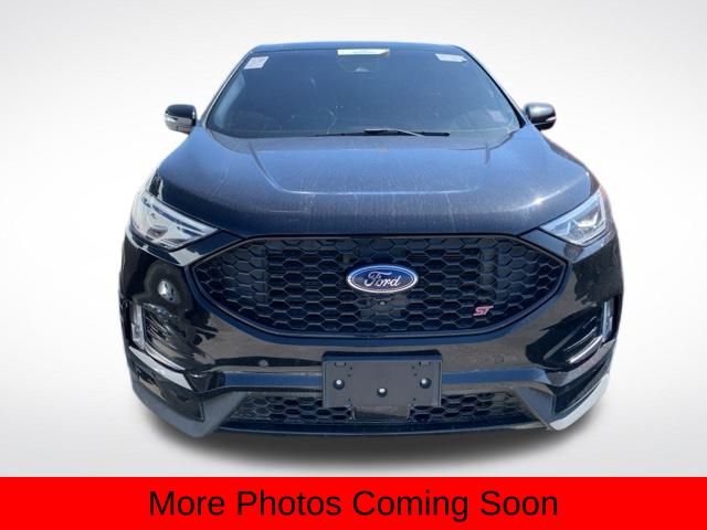 2020 Ford Edge ST photo