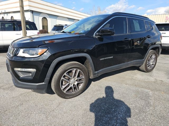 Diamond Black Crystal Pearlcoat 2020 Jeep Compass Latitude 4WD SUV / Crossover Four-Wheel Drive 9-Speed Automatic