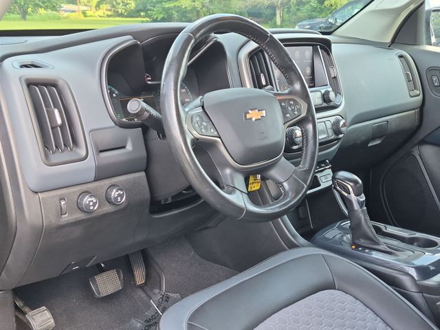 Used 2022 Black Chevrolet Z71 image 20