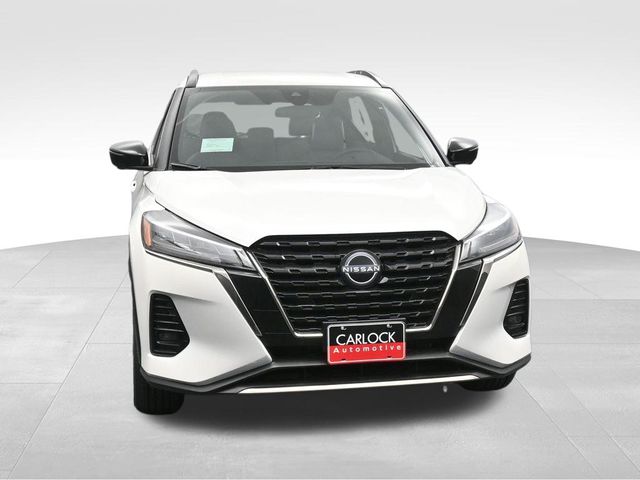 2024 Nissan Kicks SR 5