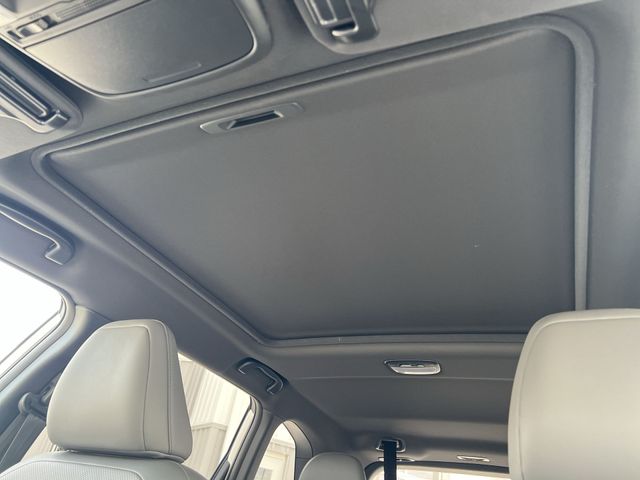 Used 2025 White Subaru Limited image 17
