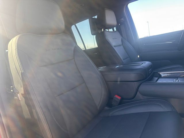 2024 GMC Yukon XL 4WD Denali