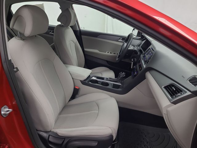 2017 – Hyundai – Sonata