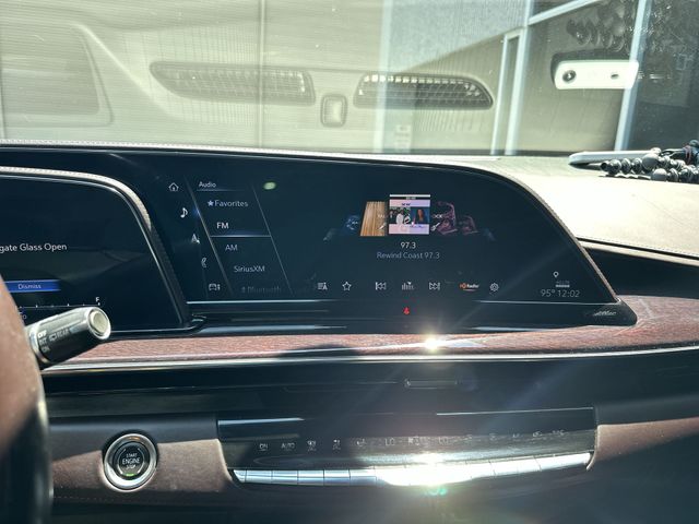 Used 2021 Gray Cadillac Sport Platinum image 17