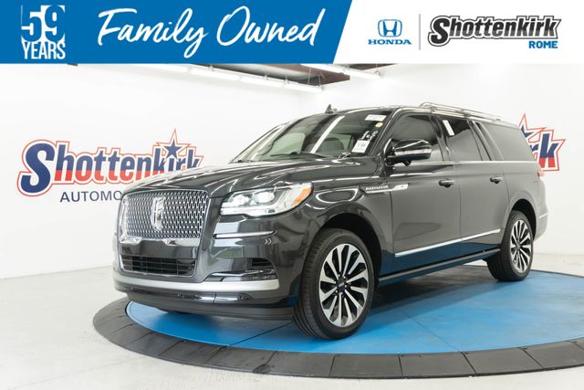 Starlight 2023 Lincoln Navigator SUV / Crossover Four-Wheel Drive Automatic