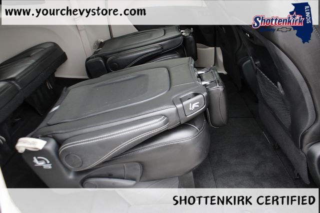 Used 2024 Chrysler Pacifica Van