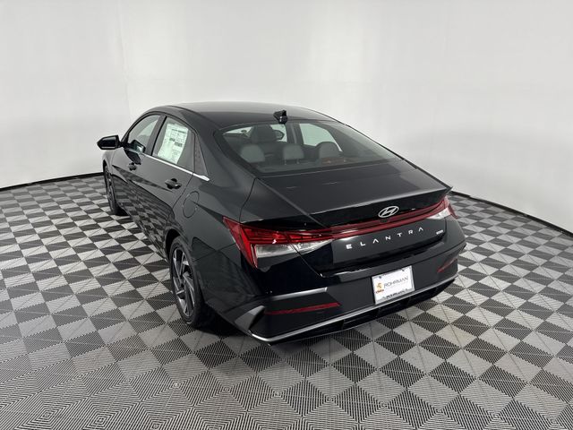 New 2025 Hyundai Elantra Hybrid For Sale in Indianapolis, IN
