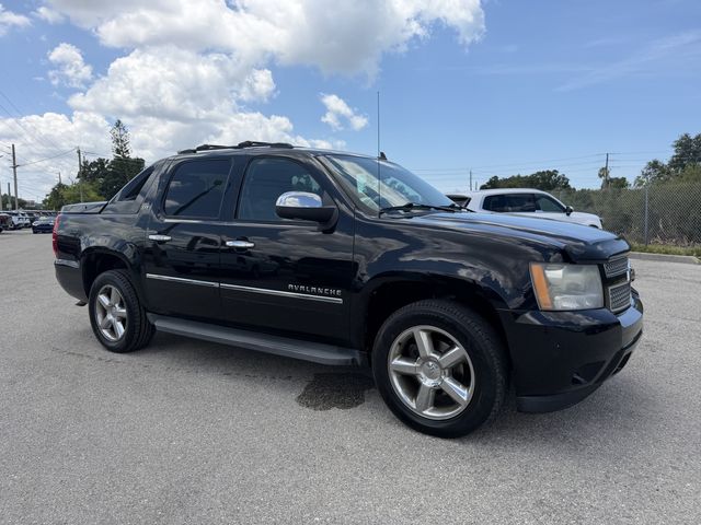 Black 2011 Chevrolet Avalanche Pickup Truck Four-Wheel Drive 6-Speed Automatic