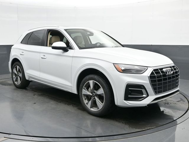 2025 Audi Q5 2025 Audi Q5 40 Premium Plus 4D Sport Utility