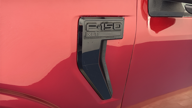 Used 2024 Rapid Red Metallic Tinted Clearcoat Ford XLT image 47