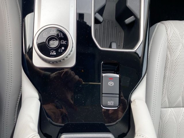 MitsubishiOutlander32