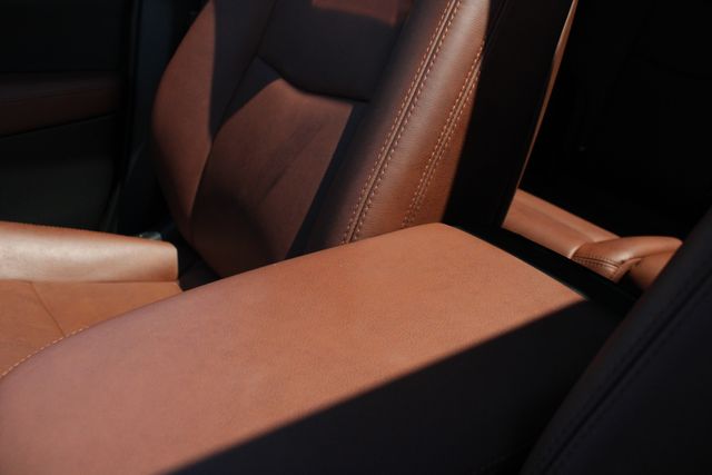 Used 2024 White Cadillac Premium Luxury image 20