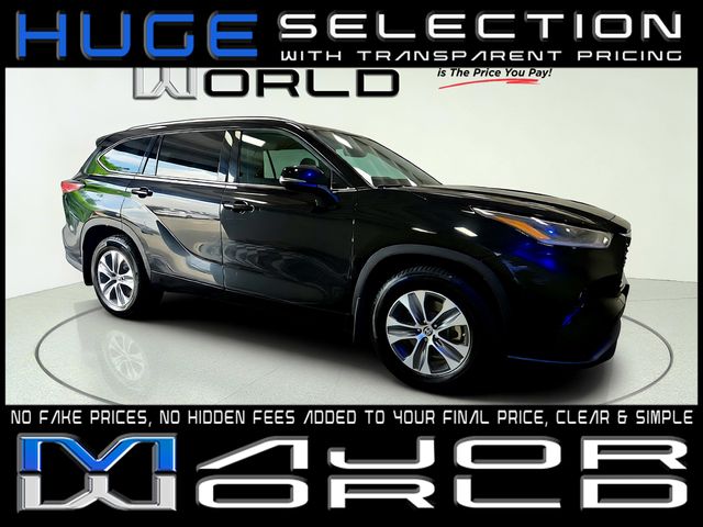 2021 Toyota Highlander XLE AWD 2021 Toyota Highlander XLE AWD