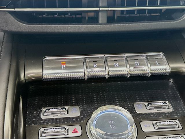 2024 Radiance Metallic Lincoln Nautilus Reserve AWD SUV