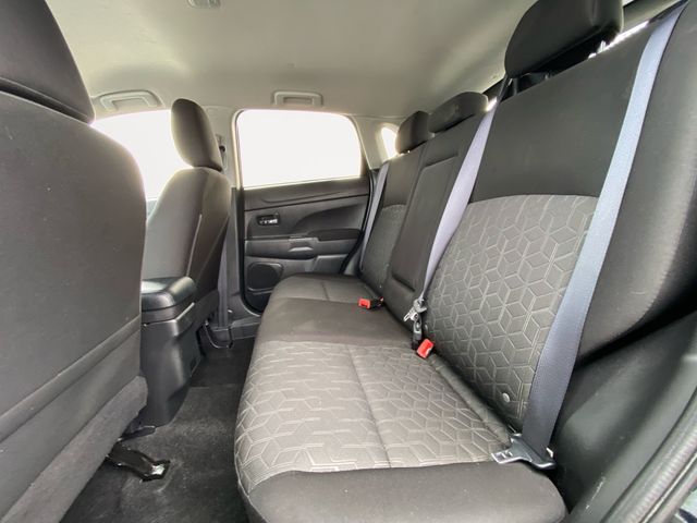 MitsubishiOutlander Sport13