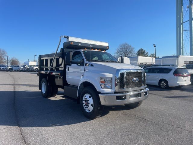 2025 Ford F-650 Super Duty 