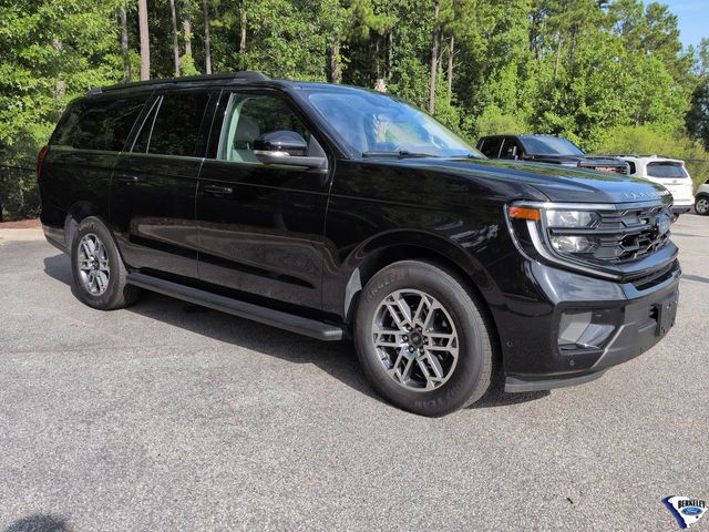 Black Metallic 2025 Ford Expedition SUV / Crossover 4X2 Automatic