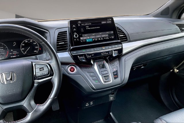 Used 2025 Honda Odyssey Van