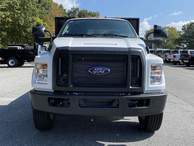 2024 Ford F-750SD Base 8