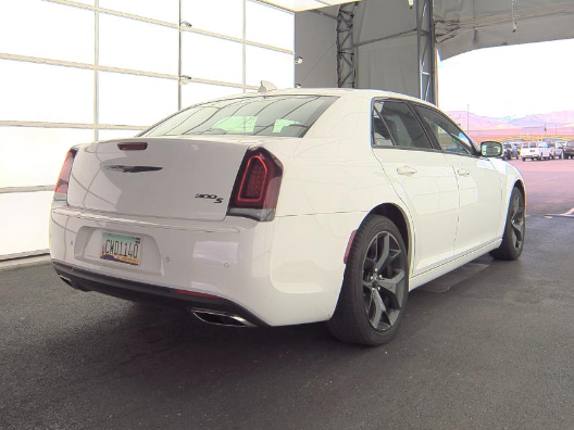 2023 Chrysler 300 S 3