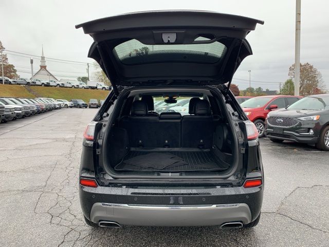 2019 Jeep Cherokee Overland 14