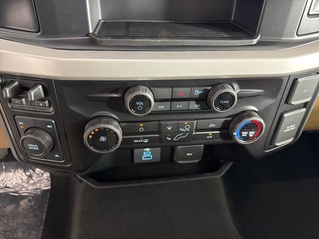 2025 Carbonized Gray Metallic Ford Super Duty F-250 SRW XLT 4X4 Truck