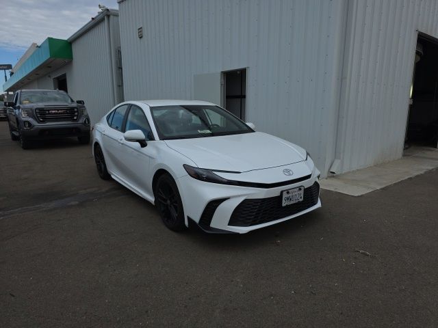 Ice Cap 2025 Toyota Camry Sedan Front-Wheel Drive Continuously Variable Transmission