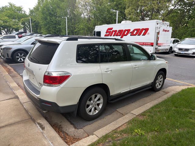 used 2012 Toyota Highlander car, priced at $15,295
