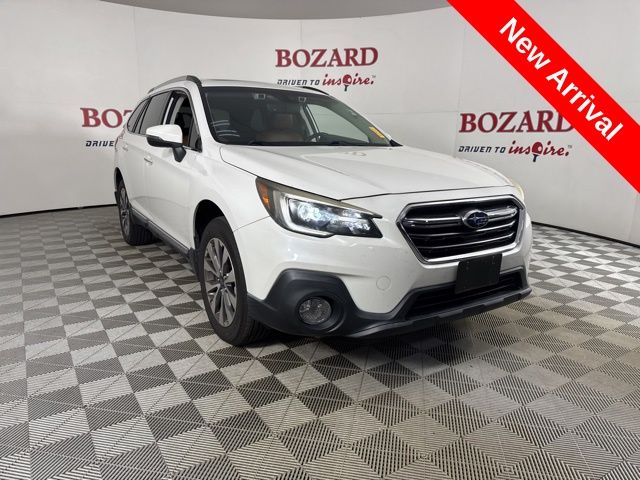 2019 White Subaru Outback 3.6R Touring SUV