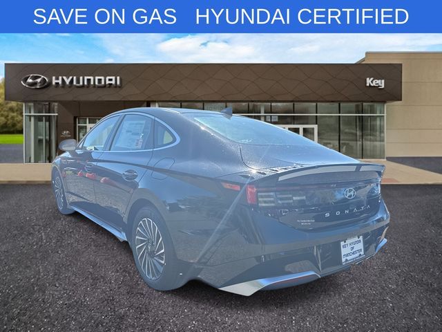 2025 Hyundai Sonata Hybrid