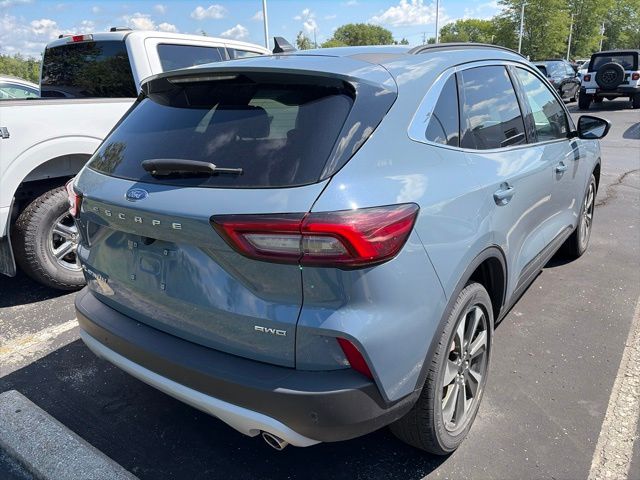 Used 2024 Vapor Blue Metallic Ford Platinum image 4