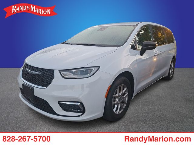 Bright White Clearcoat 2025 Chrysler Pacifica Minivan Front-Wheel Drive 9-Speed Automatic