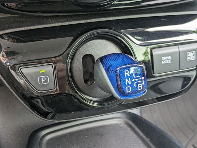 2019 Toyota Prius LE AWD-e photo